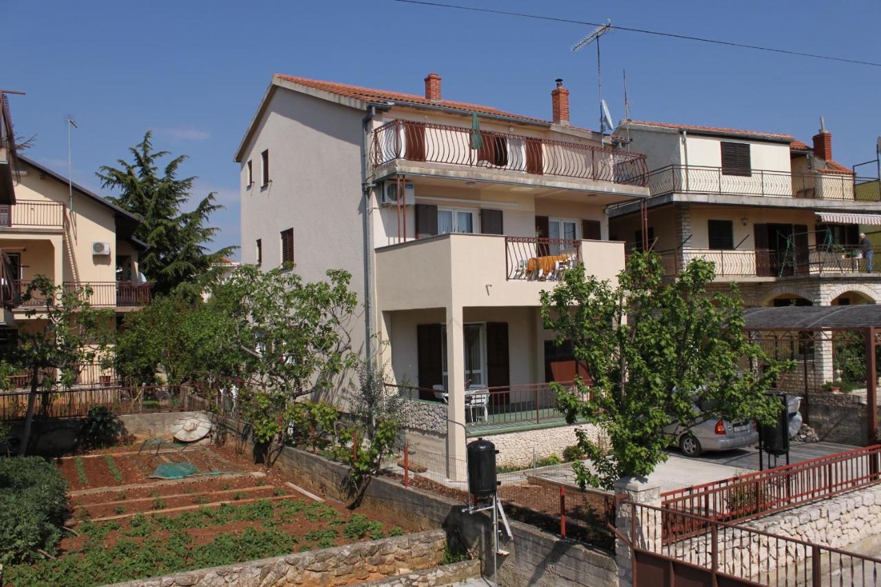 Apartments With A Parking Space Srima - Vodice, Vodice - 6099 Εξωτερικό φωτογραφία